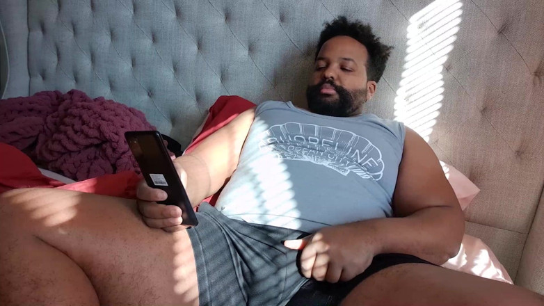 Eddie Venezuela: Bbc padrasto goza com um mini vibrador na bunda