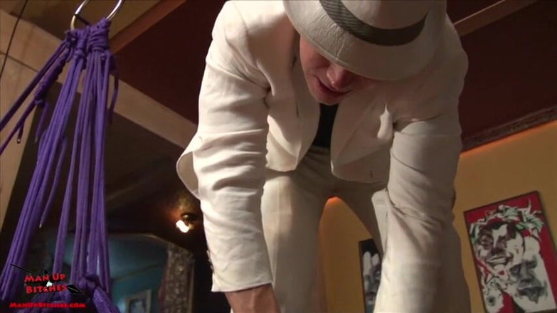 ManUpFilms: Schulden betalen