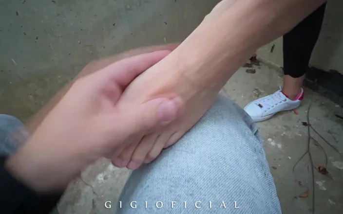 Gigi oficial: Slutty Teen Day: Morning Sex, Home Spa, Fitness Fuck and...