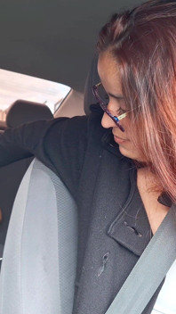 Mulher Motorista De Aplicativo Pega Cliente Se Masturbando Por Tras