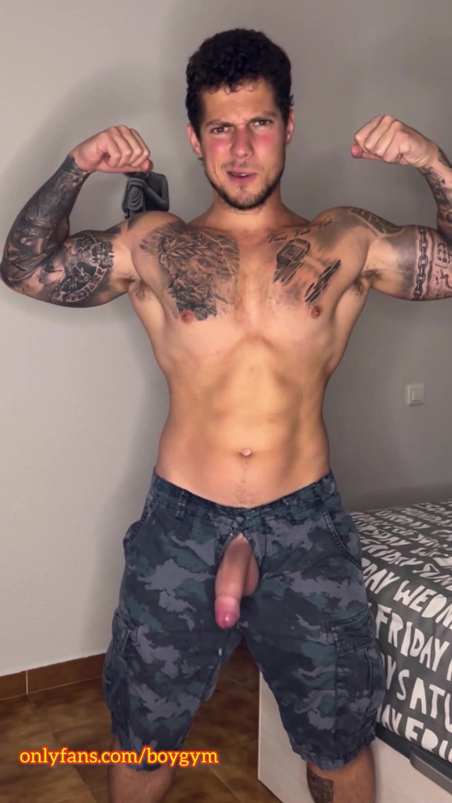 Military Huge Cumshot with No Hands (Boy gym)