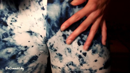 Porno angels: A goddess' cameltoe
