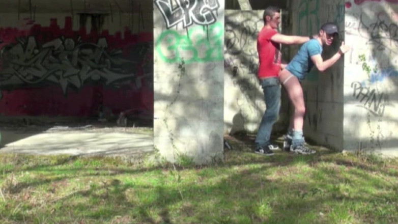 Crunch Boy: Прямий м'яз трахає гея на виставці