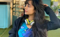 Aakriti Sevimli Hintli Kız Mastürbasyon Yapıyor Viral Video  