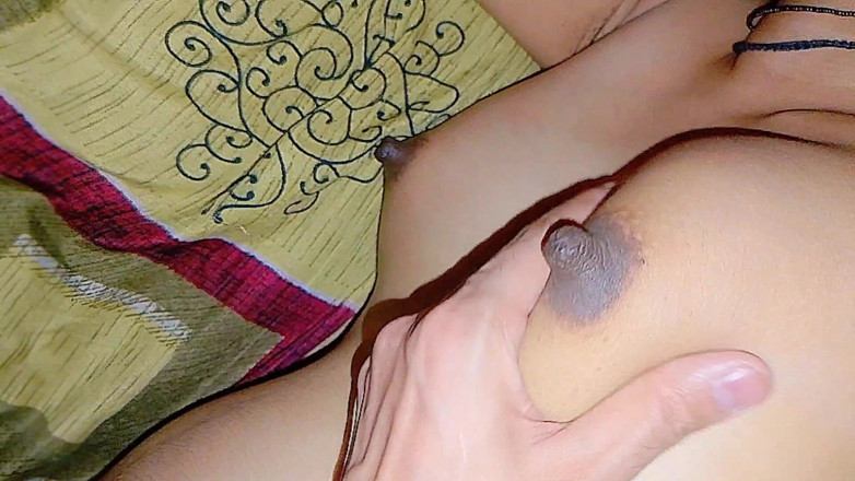 Ankita277: Chị kế dễ thương ankita của tôi làm tình mạnh...