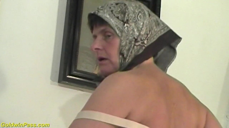 Goldwin pass: Extreme ugly granny gets fucked by her young toyboy