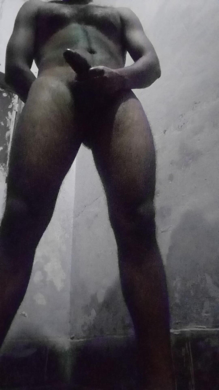 Raaz26d: Delhi Hunk Boy Oiling Big Dick and Masturbating While No...