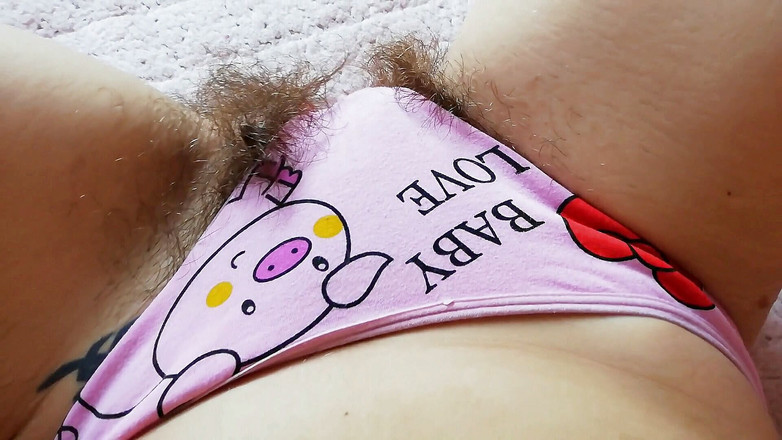 Cuteblonde666: Граю з моєю пиздою в трусиках крупним планом і нормальних сценах