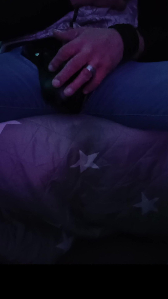 JeansdadXL: Stiefvater Hat Nach Der Party Etwas Spaß in Meinem Zimmer