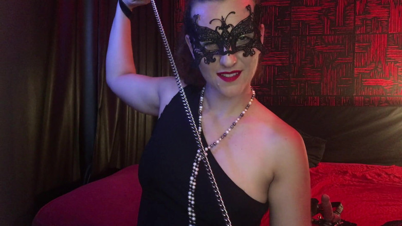 Mistress Hotwife Venus: Kongkek strap-on. Puan hotwife Venus.