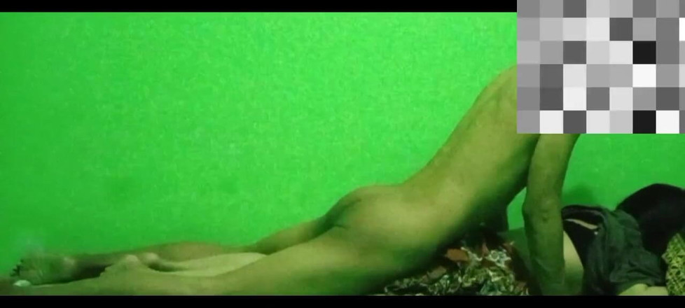 Famly sex: Узкая киска сводной сестры, которая всегда заставляет меня хотеть трахаться