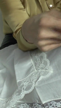 Latihan Cumshot: Squirt On My White Lace Handkerchief, Lady Victoria Valente