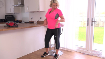 Aunt Judy's: TanteJudys - vollbusige britische bbw-MILf camilla creampie - masturbation