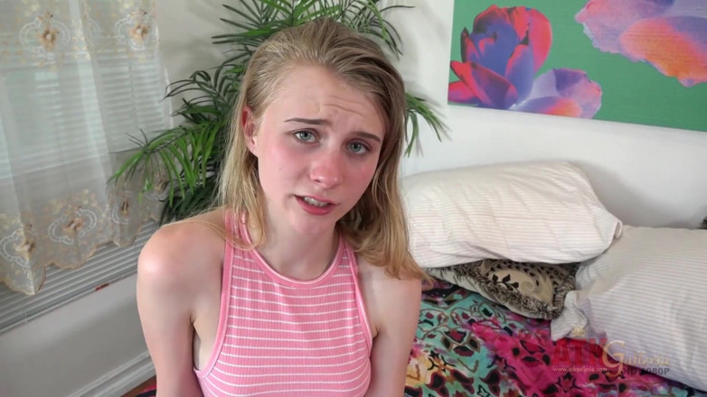 ATKIngdom Fans: Cute teen showing her sexy body at casting