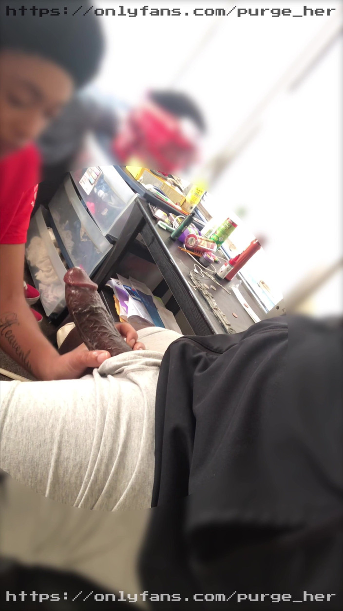 Purge_her: 내 예쁜 독일 창녀의 탑 티어 보네트 목구멍