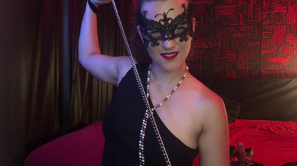 Mistress Hotwife Venus: Futai cu vibrator legat. Soție sexy stăpână Venus.