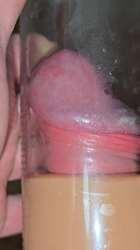 Depois Do Orgasmo - Bombeando Meu Pau Em Uma Bomba De Vácuo Cheia De Porra