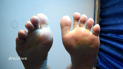Dreichwe: Big feet