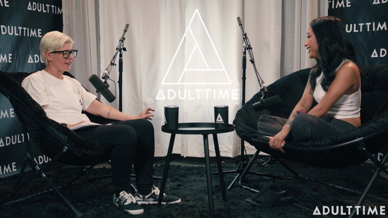 Adult Time Podcast: Avery Black Dry Humping, True Crime, &amp; Directing VR Corn | the...