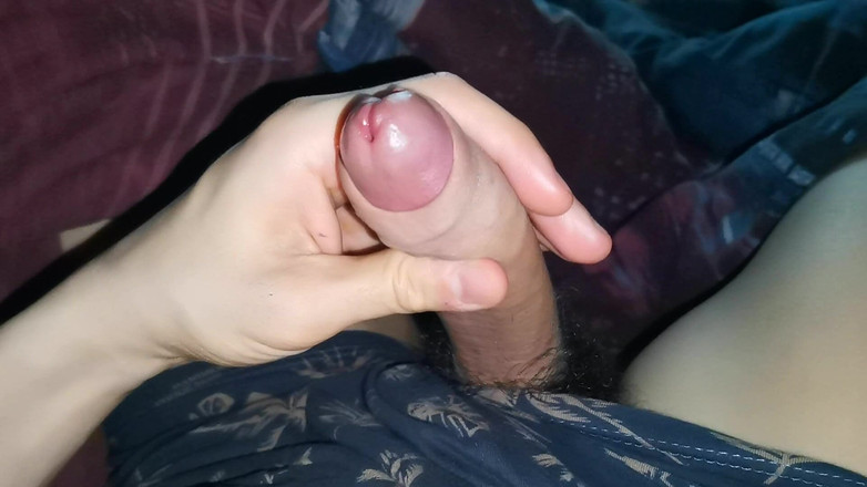 SEXY_GUYBEST: Ein schöner schwanz glänzt und stöhnt von Überforderung!