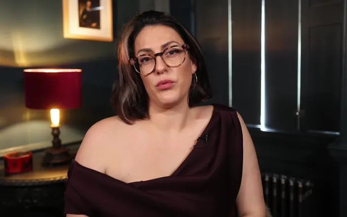 Countess diamond: Findom Humiliation Cuckoldry - He's Better Than You