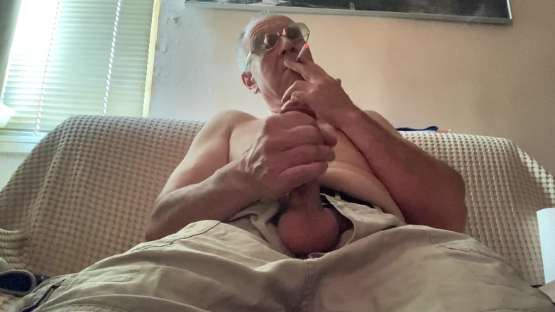 Alex Igogo: Alex nghệ thuật