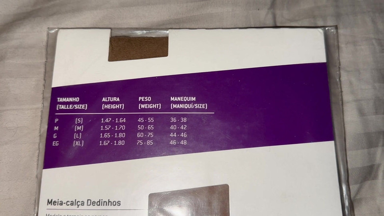 Pantyhose Tester: Hintern berühren endet mit Footjob