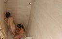 Kanu Eel: Erwischt beim lesbensex mit geiler kleiner stieftochter in der dusche
