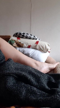 Když se můj přítel šel osprchovat, jeho macecha mě svedla a ošukala mě