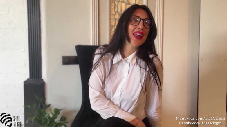 LizaVirgin: La secretaria chupó la polla del jefe