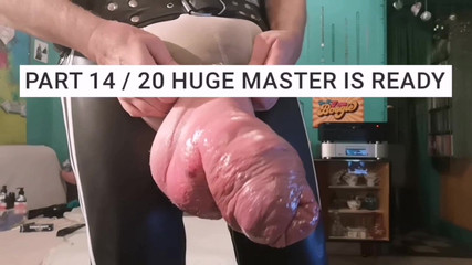 Monster_Meat_: Oversized See Thru Boule v kůži