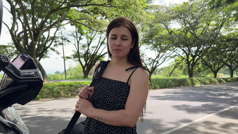 Sweetfantasy131: Latina je nevěrná svému manželovi řidiče kamionu, že ji nechala leží na...