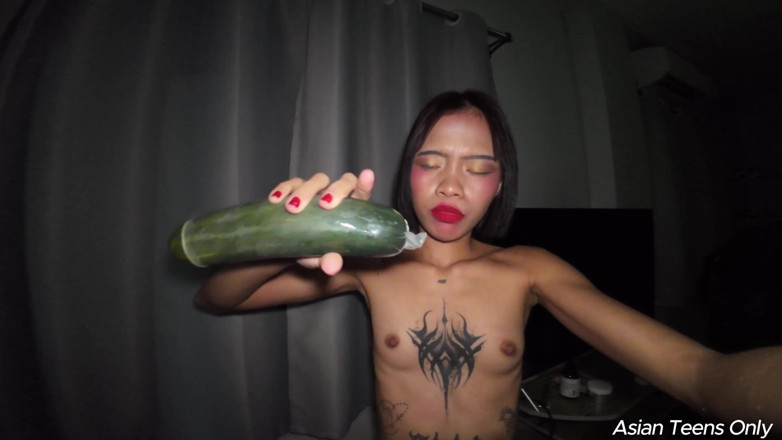MaikaMann: First Time Madness - Dick and Cucumber at the Same Time...