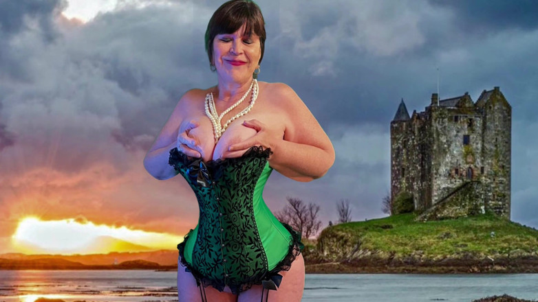 Carmen Angel: 奶奶高地：放荡的苏格兰软木塞