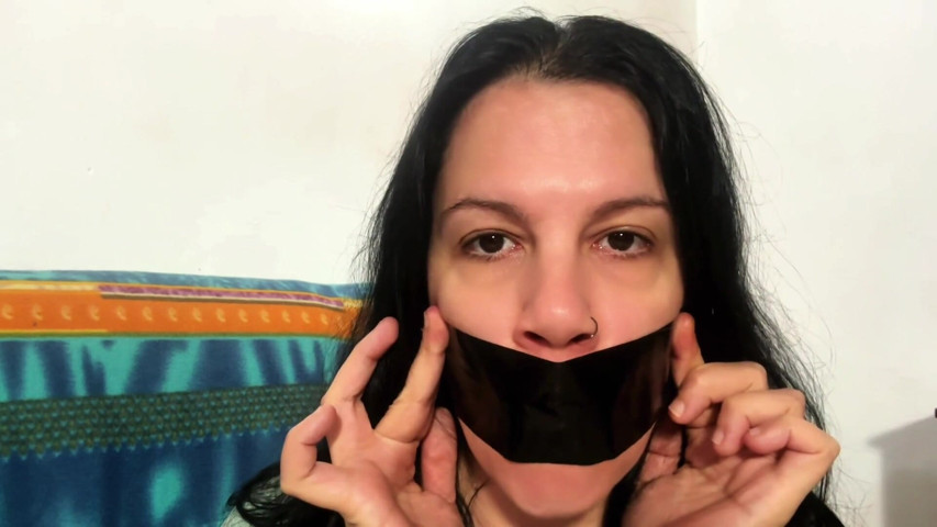 Pumping Lips on Silver Tape (Padrona domina) Pumping Lips on Silver Tape (Padrona domina)