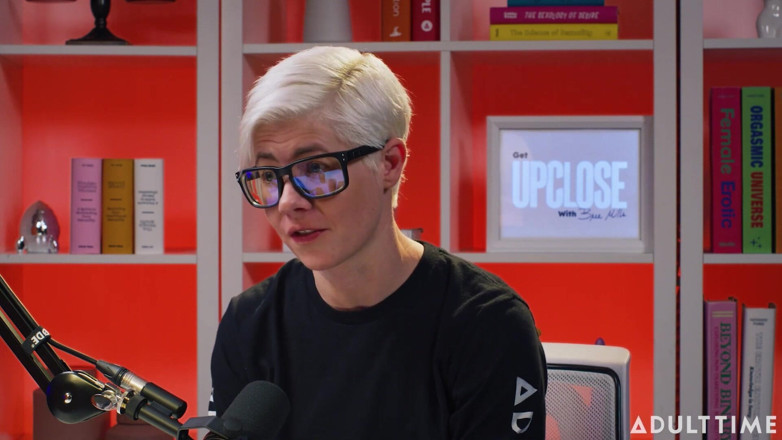 Adult Time Podcast: Leana Lovings Cuddle Puddles &amp; the Sex Machine | the Adult Time...