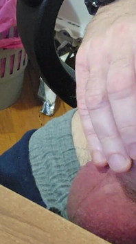 Handjob ayam yang bagus dengan bola besar