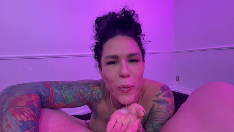 Bianca Bailee: POV up Close Lesbian Wet Dripping Pussy Licking