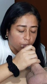 Latinská Nevlastní Sestra Dává Lahodný orální Sex
