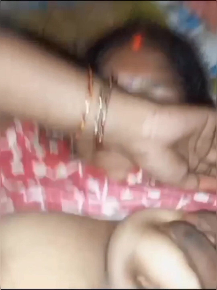 Auntixxx69: Desi Couple