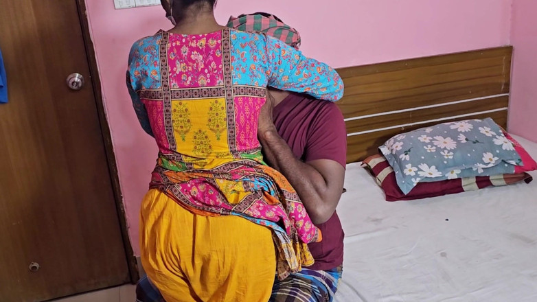 BD_Riya11: Bangladeshi Maid Was by Her Boss to Ask to Boost...