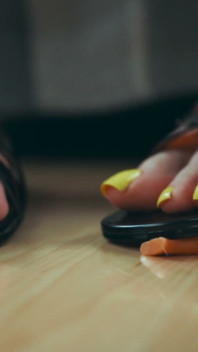 Quickie: Giantess Sandal Spanking