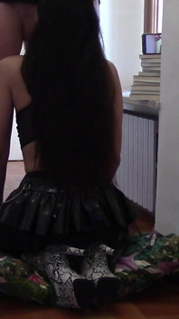 MILF with Perfect Body, Pantyhose, and Heels Gives a Blowjob