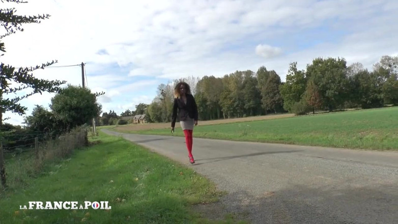 Girls Bang: Pretty Black Slut Gets Her Ass Pounded and Her Pussy...