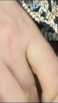 Cuplu privat în trei și o vecină milf excitată