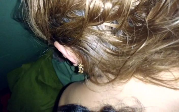 Mishelxl: From Behind, I Fuck My Wife in the Ass Before...