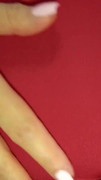 Gimnasio conejita milf en primer plano y semen en las tetas