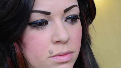 All about pee: Skinny Top Girl Swallow Big Pee of Her Mistress - Drink...