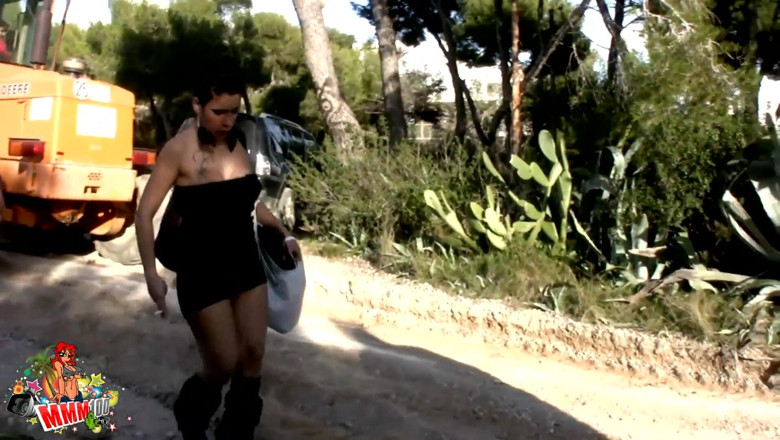 MMM100: Silvana Rodriguez - samudr tat par ek hot sitaara!