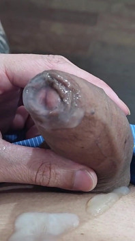 Penisul meu ud de spermă